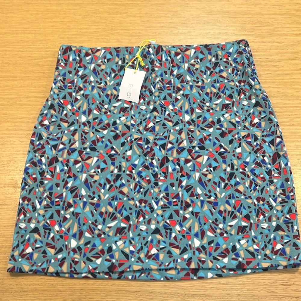 BCBGeneration Stretch mini skirt NWT size S -color: winter sky multi